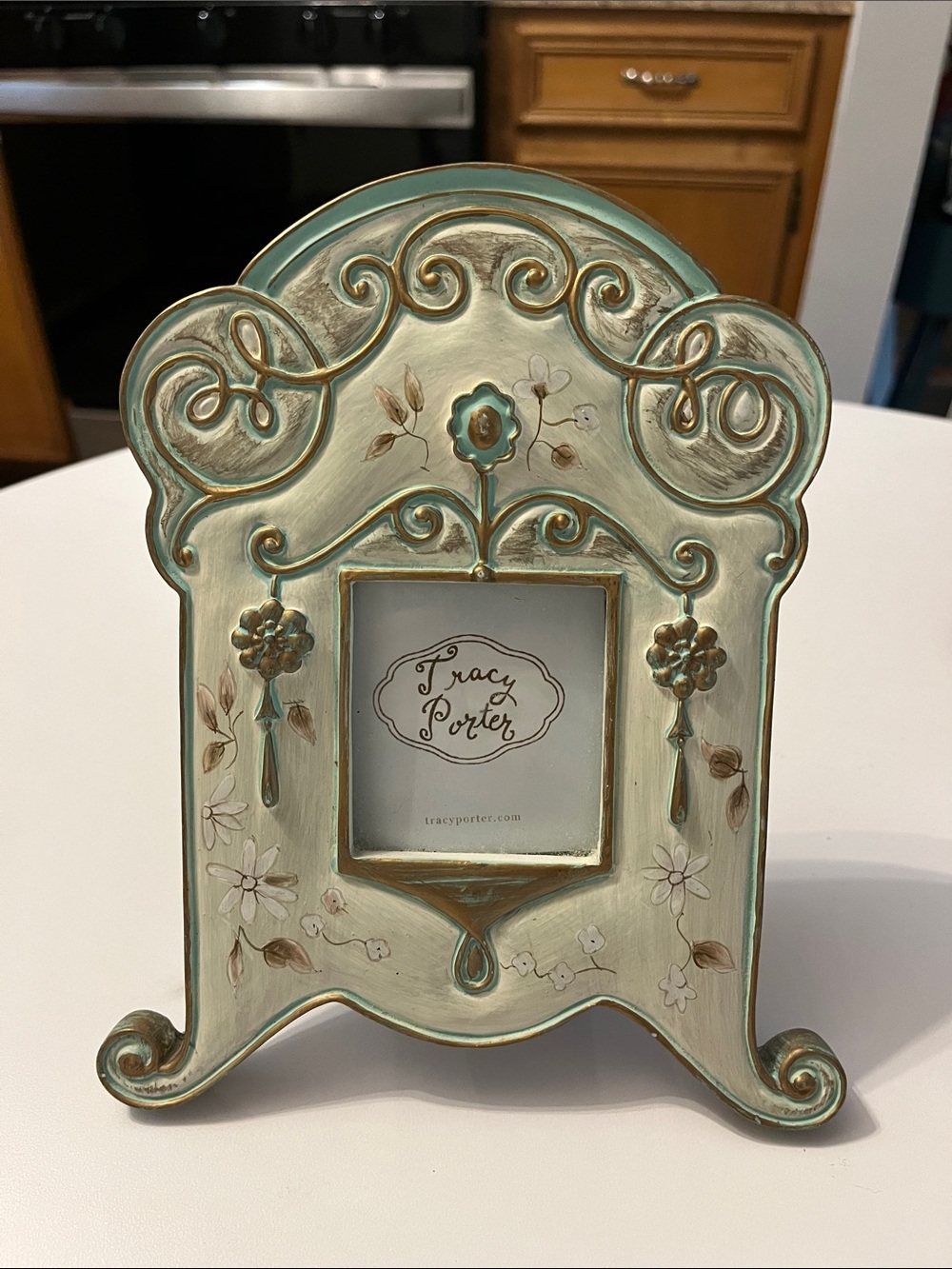 Vintage Tracy Porter Laurel Frame Handpainted